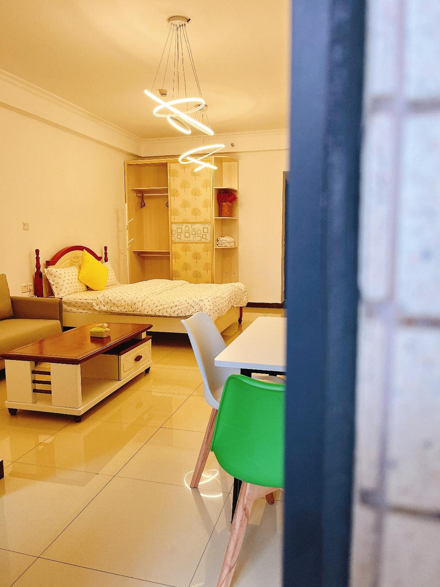 Lan House Youth Apartment Guangzhou Exteriör bild